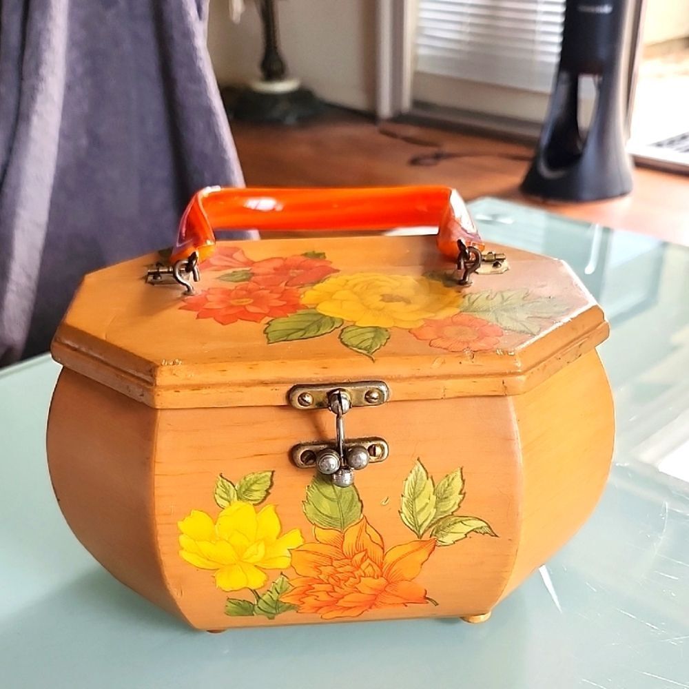 Vintage Whimsigoth Boho Eclectic Wooden Bag With‎ Lucite Handle